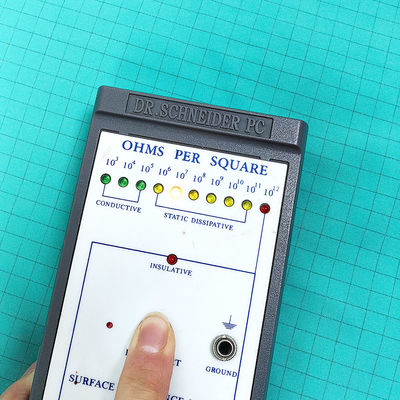 ESD アンチスタティック7mmグリッド布 98%ポリエステル+2%電導性炭素布 ESD服用
