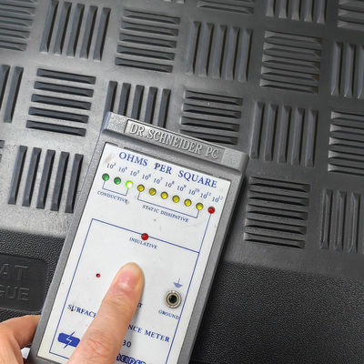 アンチ静的ESDゴムマット 停止 移動 塵フリー 弾性 疲労対策 650*450